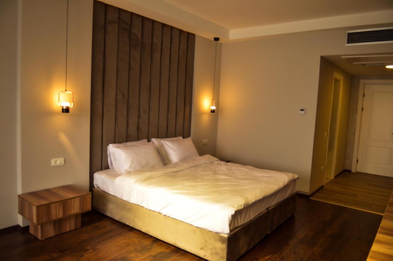 Hotel Cami Debar Eksteriør billede